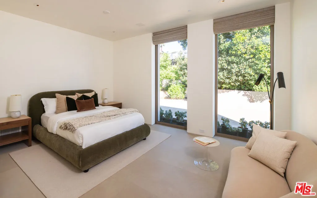 1016 N Hillcrest Road, Beverly Hills, California 90210 home-pic-29